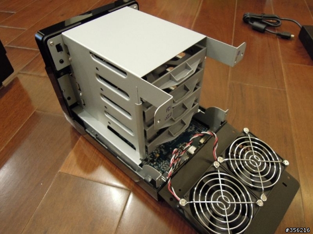 Synology DS411 & DS211j NAS 開箱及傳輸效能比較