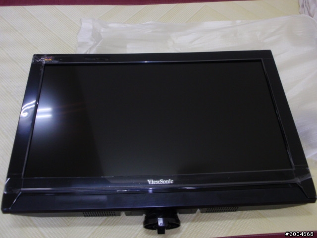 開箱~ViewSonic VT3252~