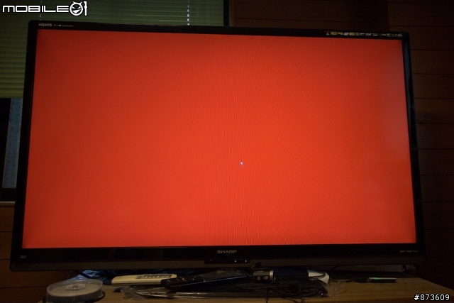 請問Sharp LC-52Z5T四週暗角是否是正常
