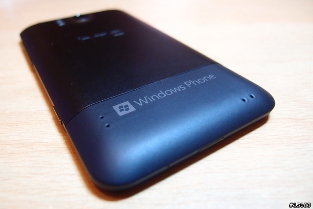 10/23(更新皮套入手)長期分享 HTC TITAN 開箱