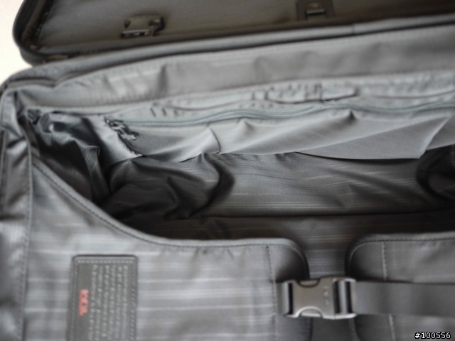 分享-低調中的悶騷-TUMI Alpha 22020 國際標準尺寸登機箱