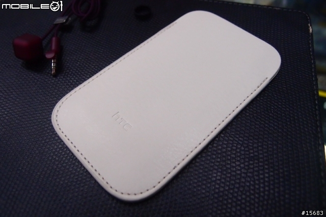 HTC Rhyme 嫣紅紫 開箱分享