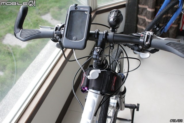 登山車 發電花鼓 頭燈 手機 充電電池 (二)