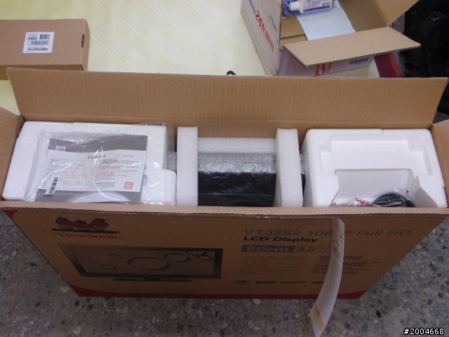 開箱~ViewSonic VT3252~
