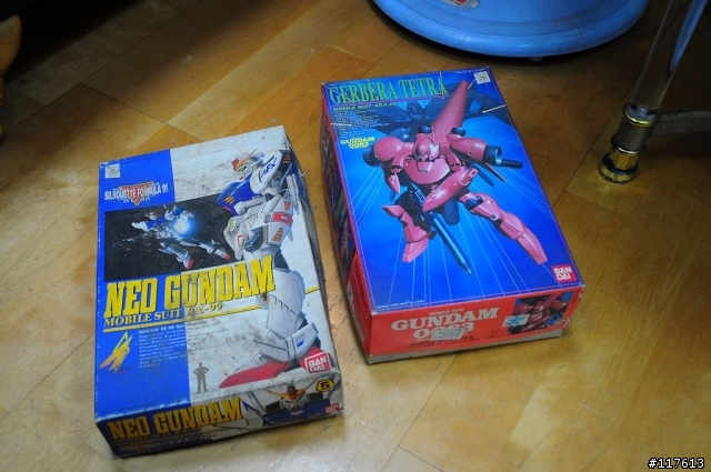 ZAKU II MS-06S USB車充  開箱文!!