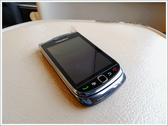 BlackBerry9800變身成為悠遊卡手機