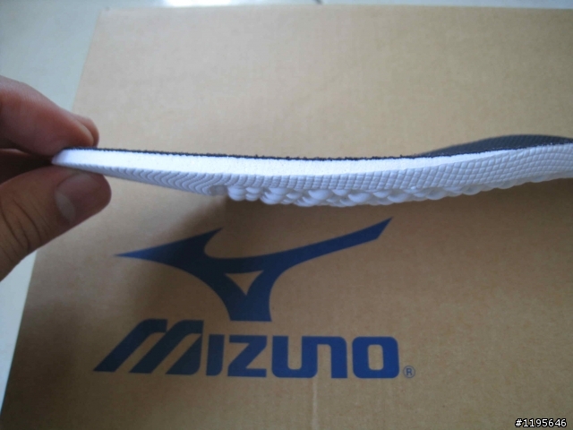 我的Mizuno慢跑新鞋開箱囉~