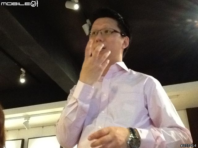羅技iPad週邊配件體驗同樂會—會轉的話會更好!