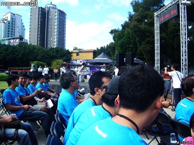 【分享】Panasonic Lamdash五枚刃電鬍刀,挑戰金氏世界紀錄大成功!
