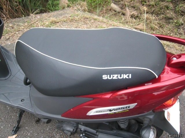 我不是鐵男 但快變成歐吉桑之2011年 SUZUKI address V125G 開箱