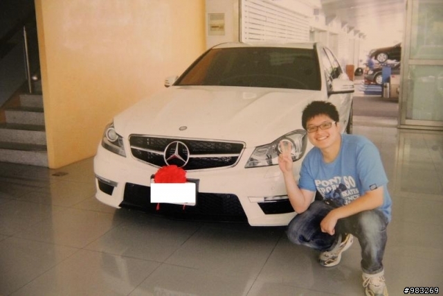 全台首發!!正2012年式C63 AMG火熱熱開箱文!!!!!(In新竹高鐵站)