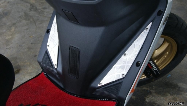 New Fighter ZR 特仕版 開箱 精品配件上身