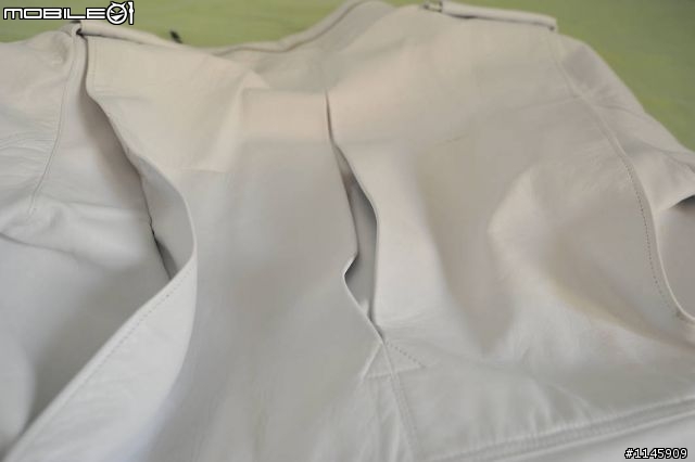 在一片超級乾的浪潮中, 我卻默默的選擇了Dior Homme