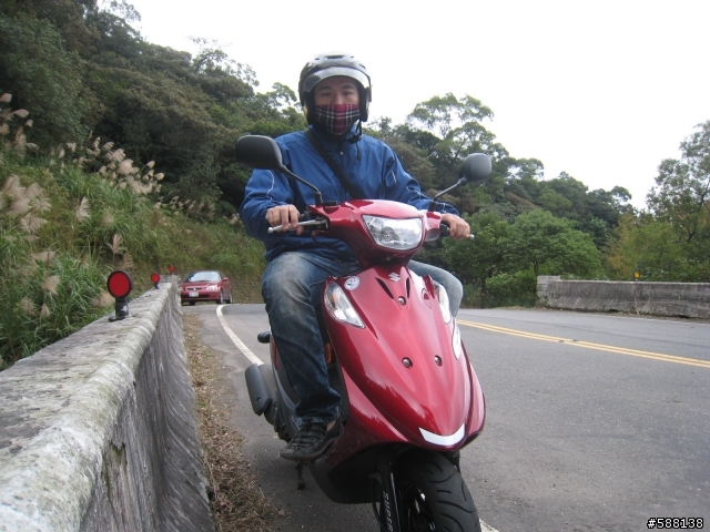我不是鐵男 但快變成歐吉桑之2011年 SUZUKI address V125G 開箱