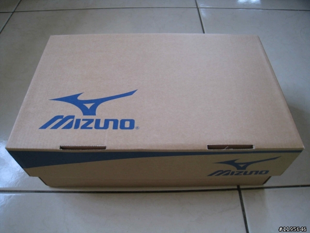 我的Mizuno慢跑新鞋開箱囉~