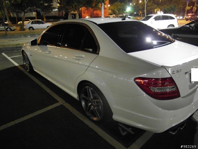 全台首發!!正2012年式C63 AMG火熱熱開箱文!!!!!(In新竹高鐵站)