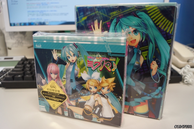 【開箱】初音ミク ライブパーティー 2011 Blu-ray 限定盤 - 入手分享
