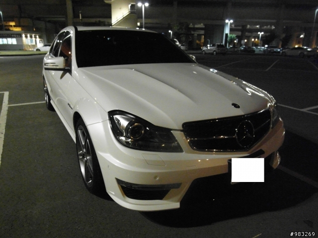 全台首發!!正2012年式C63 AMG火熱熱開箱文!!!!!(In新竹高鐵站)