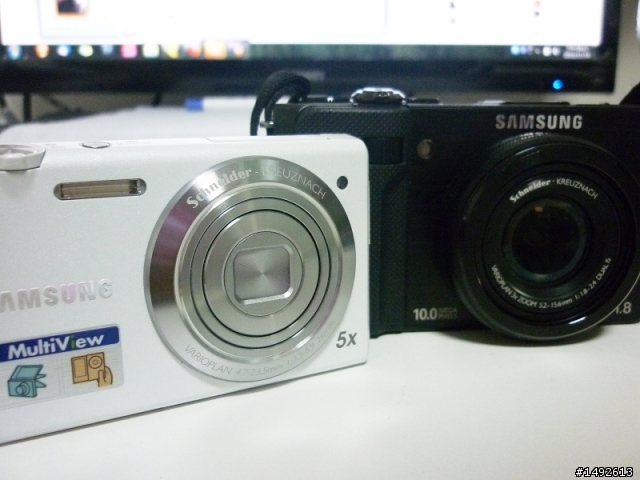 翻轉外型比一比,MV800 & EX1