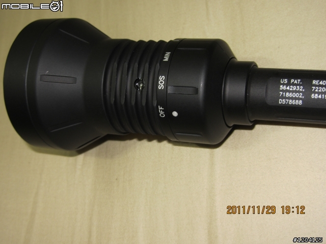 收集的手電筒(室內外)大PK (TM11+RRT3+X6+HID+UB3T+SR90+G42+M21X)