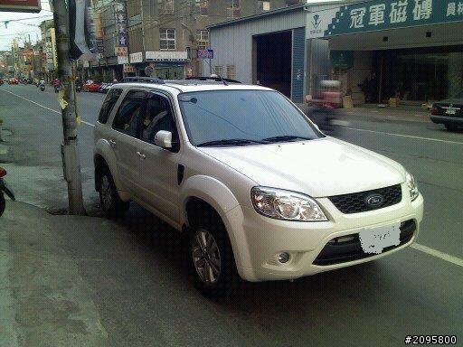 開箱文~白色逃跑號~escape 4x4 持續更新中!