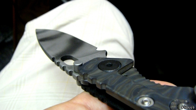 個人心目中最完美折刀~STRIDER SNG