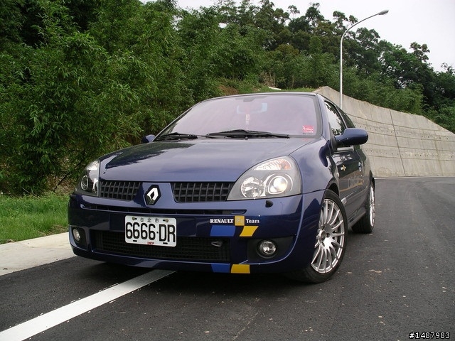 再會,我的小藍Renault Clio RS