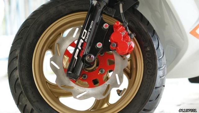 New Fighter ZR 特仕版 開箱 精品配件上身