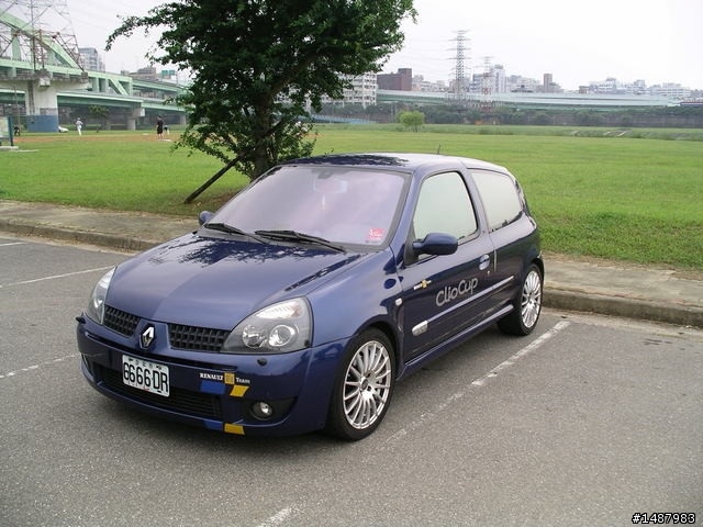 再會,我的小藍Renault Clio RS