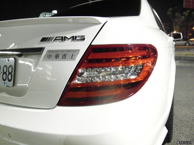 全台首發!!正2012年式C63 AMG火熱熱開箱文!!!!!(In新竹高鐵站)
