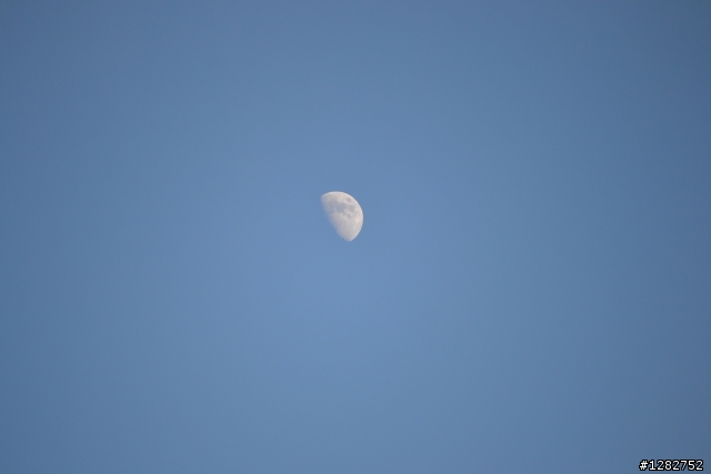 Nikon AF-S 55-200mm VR 大樓