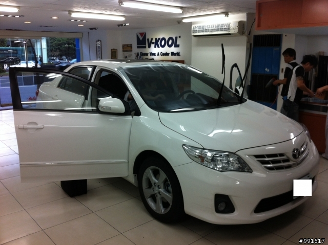 10.5代 ALTIS 2.0G白色米內裝+SUMMIT 拉桿+1k公里保養經驗分享