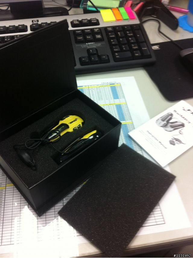 (開箱)Finis SWIMP3 骨傳導防水MP3*好像不是新品的憂傷......