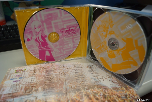 【開箱】初音ミク ライブパーティー 2011 Blu-ray 限定盤 - 入手分享