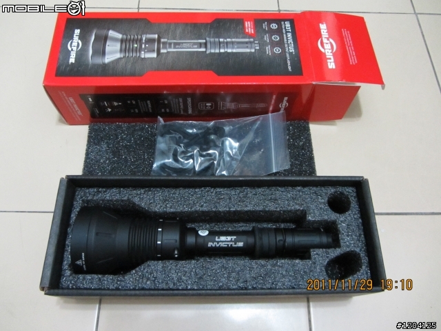 收集的手電筒(室內外)大PK (TM11+RRT3+X6+HID+UB3T+SR90+G42+M21X)