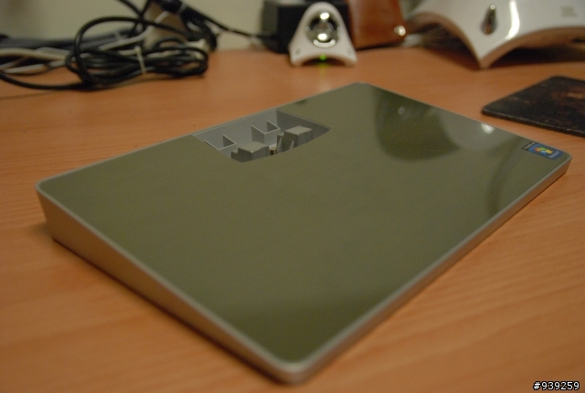 BenQ EW2730 簡單開箱 (第一次寫開箱文 請鞭小一點)