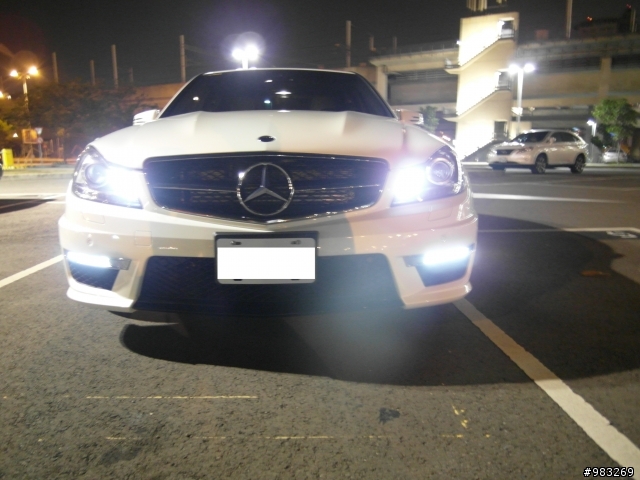 全台首發!!正2012年式C63 AMG火熱熱開箱文!!!!!(In新竹高鐵站)