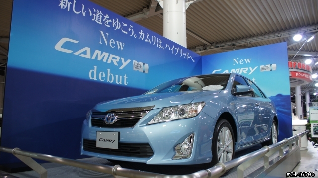 東京台場直擊TOYOTA Camry Hybrid & new Yaris GS (圖多)