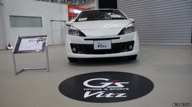 東京台場直擊TOYOTA Camry Hybrid & new Yaris GS (圖多)