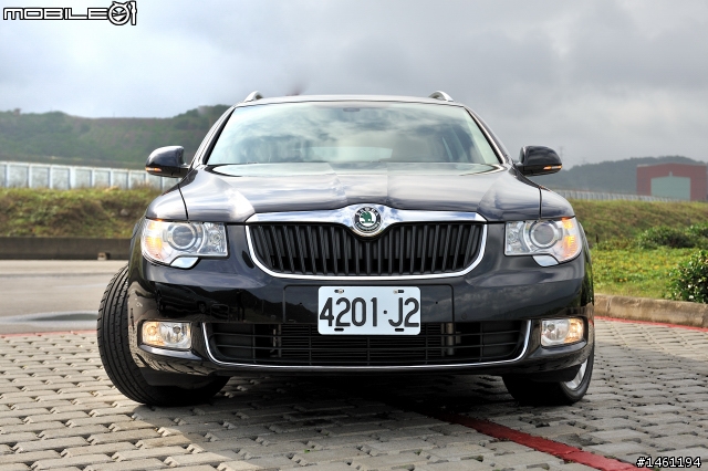 波希米亞風格旗艦 Skoda Superb 2.0TDI / Combi V6 FSI