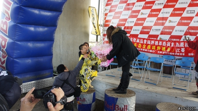 今年最後一場!! 加碼求婚LIVE秀~~