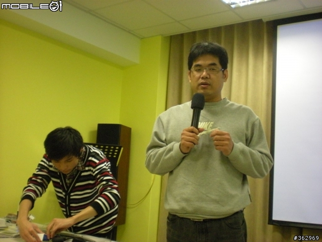 小東紀實-iPhone JB後必做的事Cydia (三峽iPhone俱樂部活動)