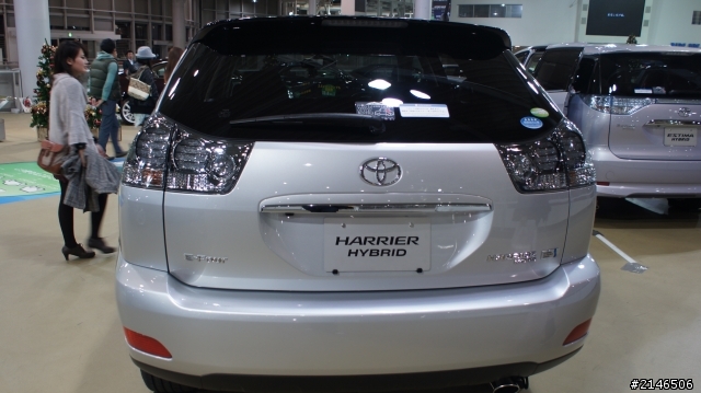 東京台場直擊TOYOTA Camry Hybrid & new Yaris GS (圖多)