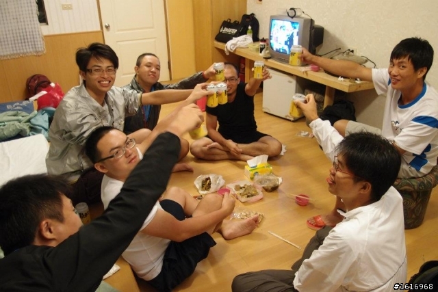 好久不見!!生魚片!!......我們又來了 台中n.c.r(台南>>墾丁年度團慶之旅)