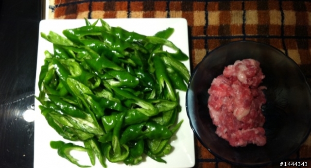 下酒菜之不露腿也沒露臉囉