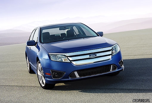 何必讓Toyota Camry Hybrid 專美於前,其實福特六和可以引進Fusion Hybrid 來迎戰