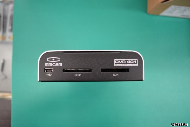 《不專業開箱文》車規DVR-401四錄鏡頭行車紀錄器之 終於在年底入手了