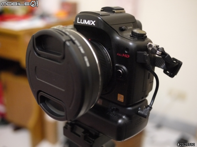 GH2 14mm f/2.5+Nisi x0.7 52mm外掛廣角鏡示意圖