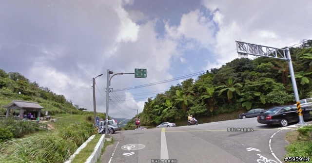 先用Google Map街景探勘陽金超馬路線叉路路標位置