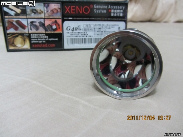 收集的手電筒(室內外)大PK (TM11+RRT3+X6+HID+UB3T+SR90+G42+M21X)